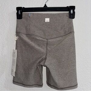 NWT Vuori Women's Elevation Shorts